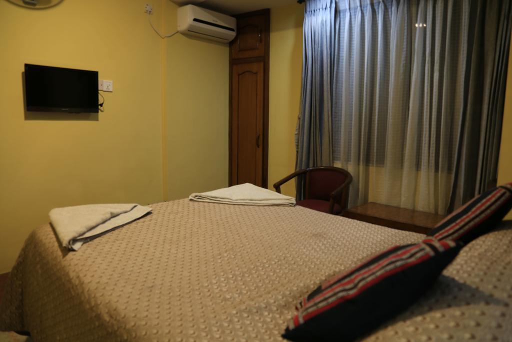 Heritage Home Hotel And Guest House Kathmandu Bagian luar foto