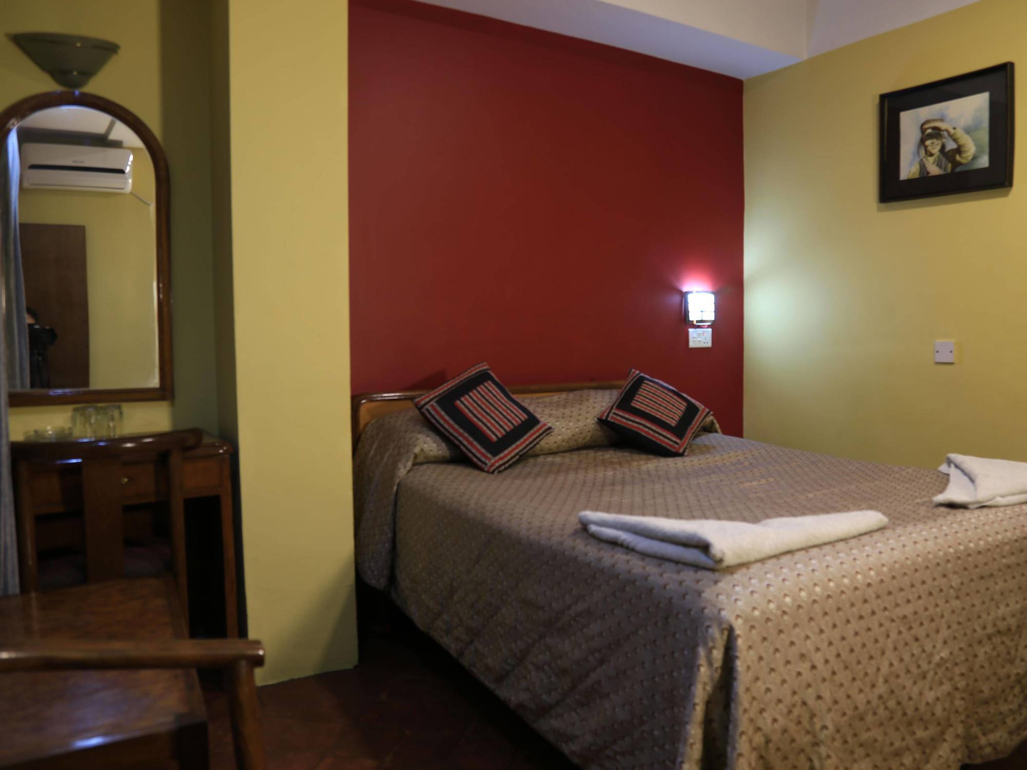 Heritage Home Hotel And Guest House Kathmandu Bagian luar foto