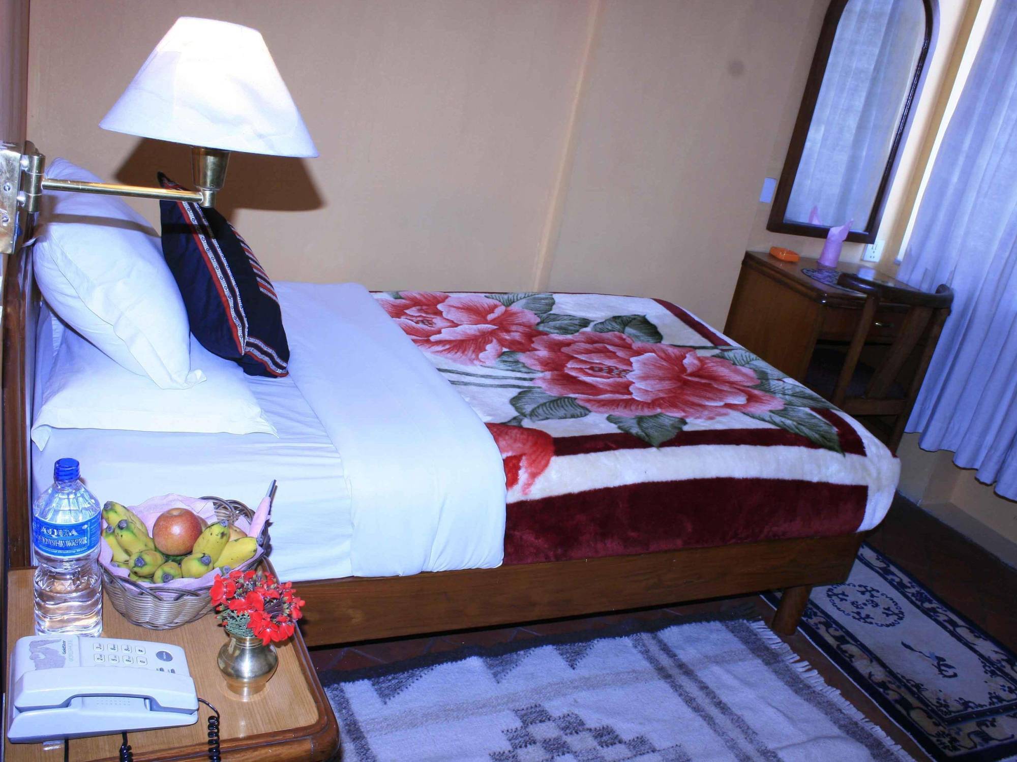 Heritage Home Hotel And Guest House Kathmandu Bagian luar foto