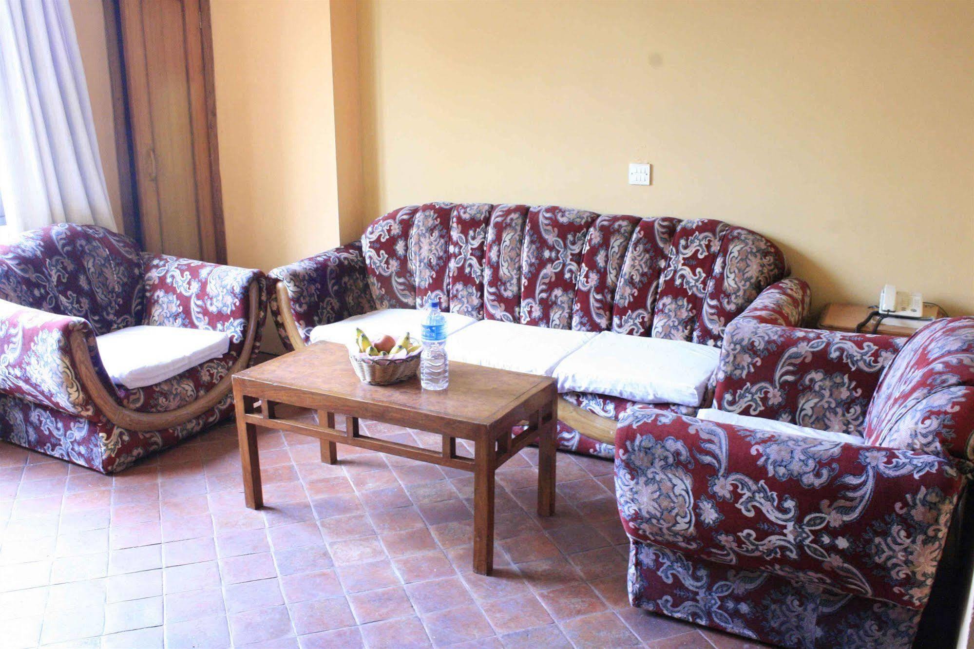 Heritage Home Hotel And Guest House Kathmandu Bagian luar foto