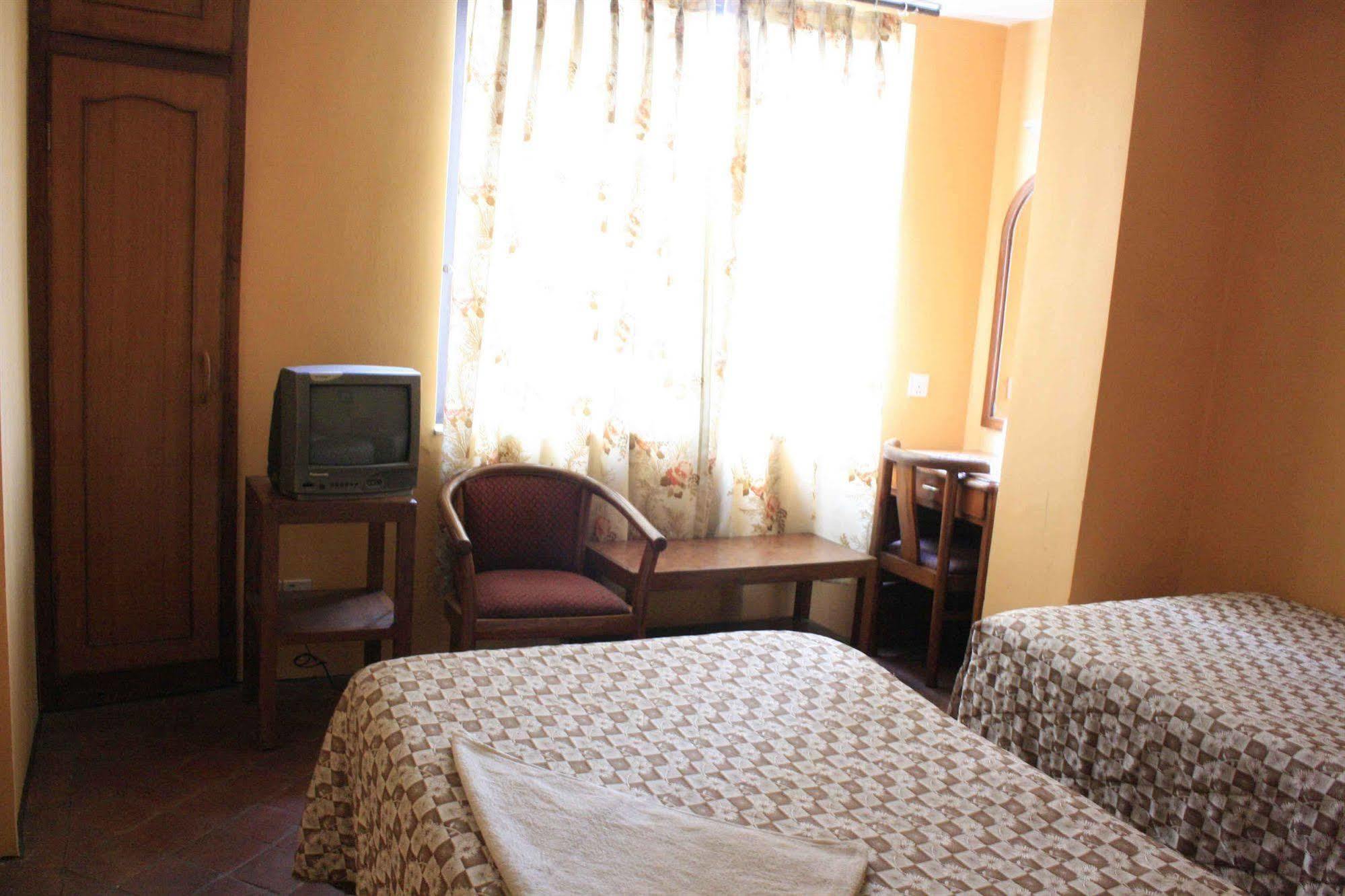 Heritage Home Hotel And Guest House Kathmandu Bagian luar foto